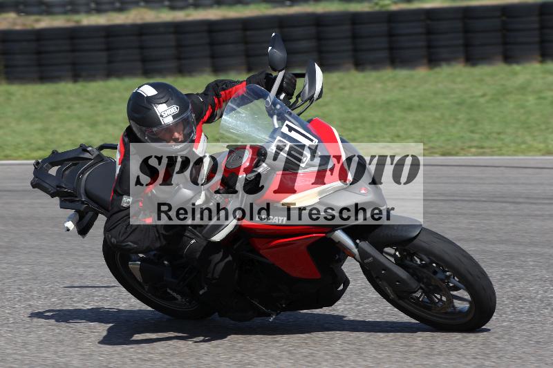 /Archiv-2022/59 31.08.2022 FM Mannhard ADR/Gruppe Mototrend/61